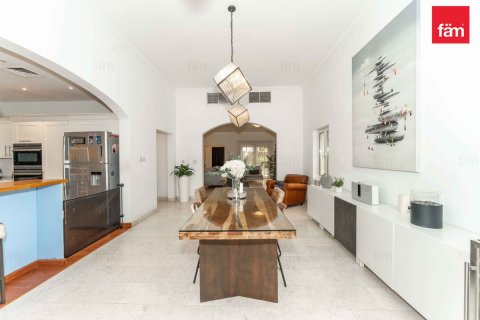 Зняти в оренду віллу в Дубай, ОАЕ 5 спалень, 593.9м2, № 678215 - фото 4