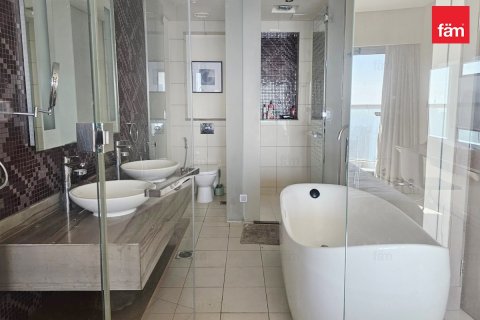 Appartamento in affitto a Business Bay, Dubai, EAU 3 camere da letto, 162 mq. № 718204 - foto 7
