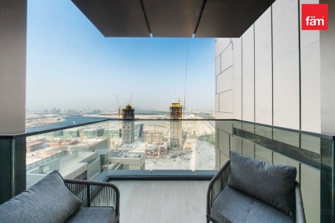Apartmen di Business Bay, Dubai, UAE 1 bilik tidur, 66.5 meter persegi № 726812 - foto 14