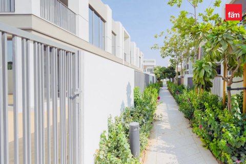 Üürile anda villa asukohaga Tilal Al Ghaf, Dubai, AÜE: 4 magamistoaga, 243.6 m² Nr 726817 - pilt 14