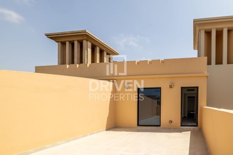 Huvila Umm Suqeim, Dubai, Arabiemiraatit 4 makuuhuonetta, 408 m2 № 652981 - kuva 10