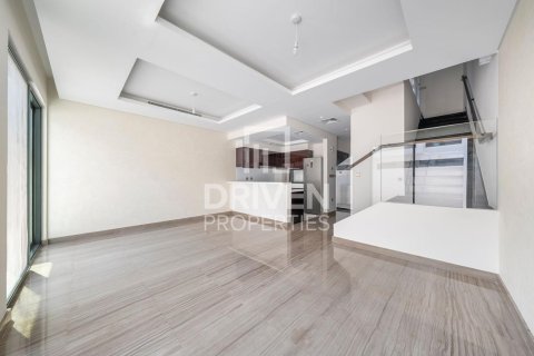 Adosado en alquiler en DAMAC Hills (Akoya by DAMAC), Dubai, EAU 3 dormitorios, 138 m2 № 652982 - foto 3