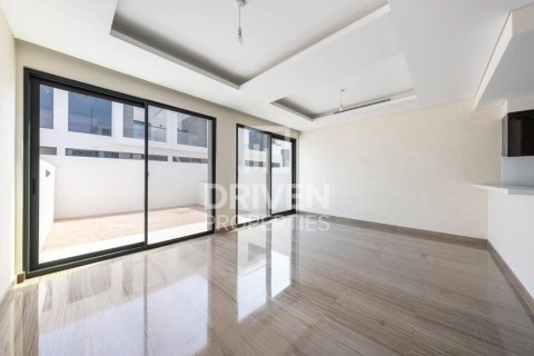 Adosado en alquiler en DAMAC Hills (Akoya by DAMAC), Dubai, EAU 3 dormitorios, 138 m2 № 652982 - foto 4