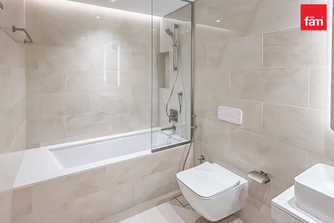 Apartment til salg i Umm Suqeim, Dubai, UAE 2 soveværelser, 106.2 kvm № 668847 - foto 12