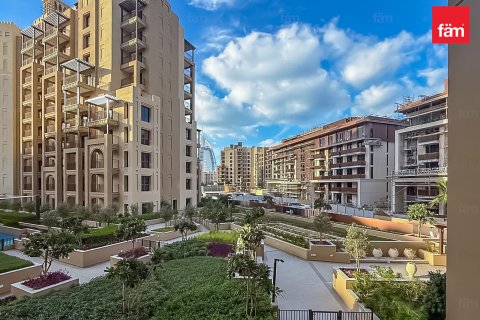 Apartment til salg i Umm Suqeim, Dubai, UAE 2 soveværelser, 106.2 kvm № 668847 - foto 16