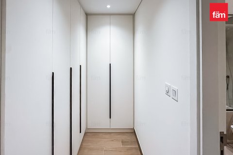 Apartment til salg i Umm Suqeim, Dubai, UAE 2 soveværelser, 106.2 kvm № 668847 - foto 11