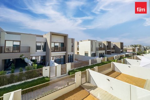 Maison de ville à louer à Dubai, EAU 3 chambres, 161 m2 № 668846 - photo 18