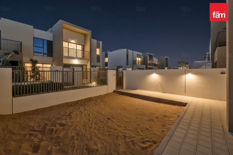 Maison de ville à louer à Dubai, EAU 3 chambres, 161 m2 № 668846 - photo 22