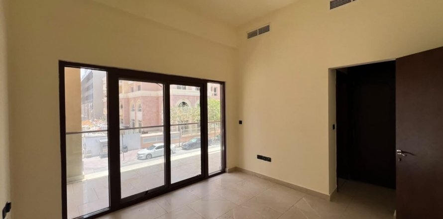 טאונהאוס ב Jumeirah Village Circle, Dubai, איחוד האמירויות 4 חדרי שינה, 234 מ"ר מספר 726056