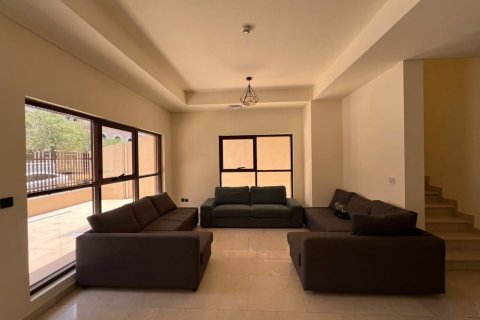 טאונהאוס להשכרה ב Jumeirah Village Circle, Dubai, איחוד האמירויות  4 חדרי שינה, 234 מ"ר, מספר 726056 - תמונה 11