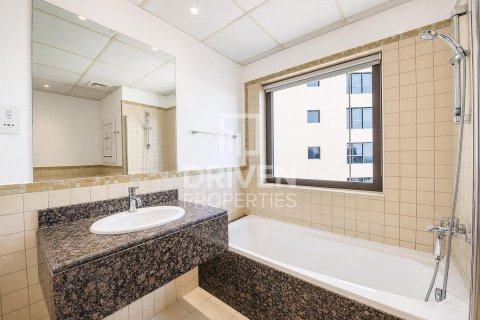 Appartement te huur in Jumeirah Beach Residence, Dubai, VAE 4 slaapkamers, 269.23 vr.m., nr 756967 - foto 25