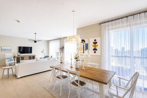 Appartement te huur in Jumeirah Beach Residence, Dubai, VAE 4 slaapkamers, 269.23 vr.m., nr 756967 - foto 3