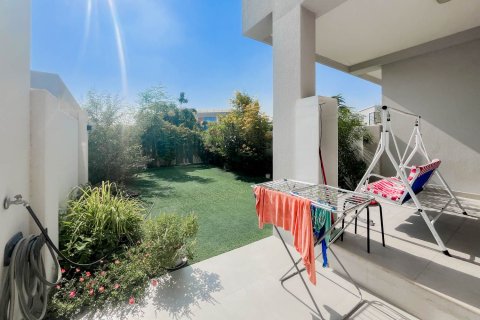 Villetta a schiera a Dubai Land, Dubai, EAU 3 camere da letto, 197.6 mq. № 749175