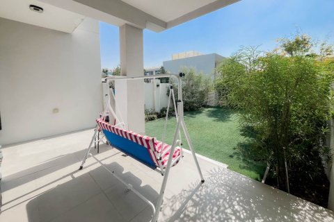 خانه شهری برای فروش در  Dubai Land، Dubai، امارات متحده عربی  3 خوابه ، 197.6 متر مربع ، شماره 749175 - تصویر 2