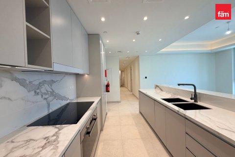 Apartmán v Umm Suqeim, Dubai, SAE 3 spálne, 183.3 m2 č. 751969 - Fotografia 9