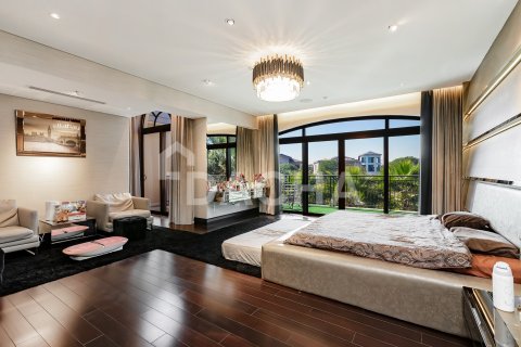 Vila v Jumeirah Golf Estates, Dubai, SAE 5 ložnice, 557 m² Č.: 721947 - fotografie 22