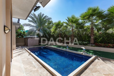 Vila v Jumeirah Golf Estates, Dubai, SAE 5 ložnice, 557 m² Č.: 721947 - fotografie 30