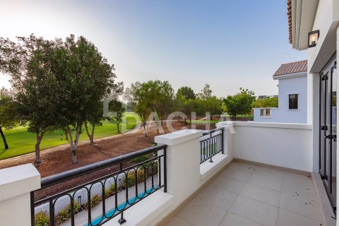Vila v Jumeirah Golf Estates, Dubai, SAE 4 ložnice, 445 m² Č.: 721941 - fotografie 22