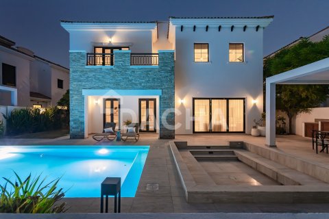 Vila v Jumeirah Golf Estates, Dubai, SAE 4 ložnice, 445 m² Č.: 721941 - fotografie 2