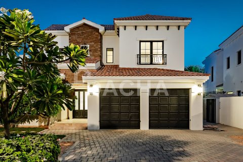 Vila v Jumeirah Golf Estates, Dubai, SAE 4 ložnice, 445 m² Č.: 721941 - fotografie 4