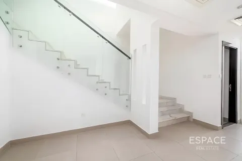 تاون هاوس للبيع في مُدُنْ، دبي، الإمارات العربية المتحدة 3 غرفة نوم ، 216 متر مربع ، رقم 662549 - صورة 4