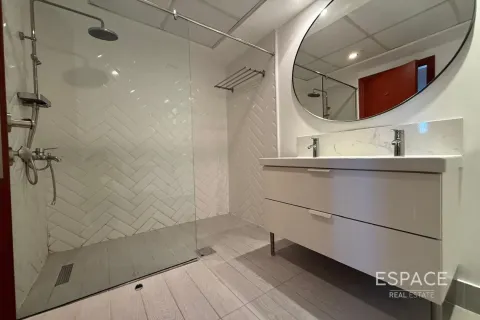 Villa en alquiler en The Lakes, Dubai, EAU 3 dormitorios, 259 m2 № 662552 - foto 7