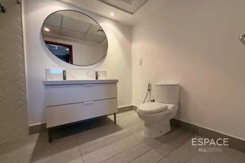 Villa en alquiler en The Lakes, Dubai, EAU 3 dormitorios, 259 m2 № 662552 - foto 10