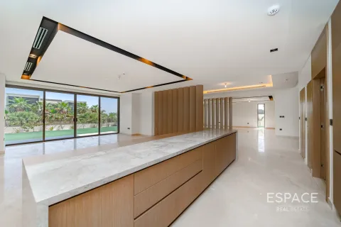 Villa te koop in Dubai, VAE 5 slaapkamers, 533 vr.m., nr 662550 - foto 6