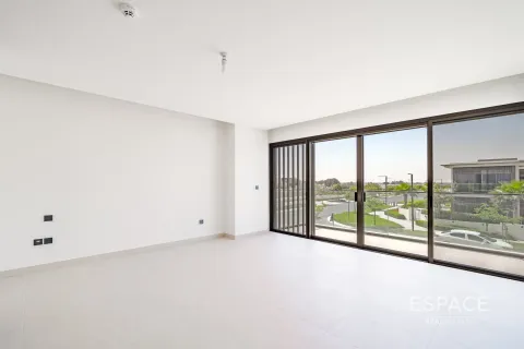 Villa te koop in Dubai, VAE 5 slaapkamers, 533 vr.m., nr 662550 - foto 12