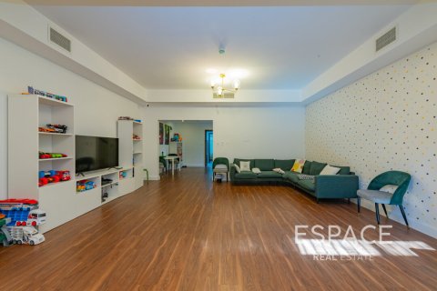 Villa til salg i Jumeirah Village Circle, Dubai, UAE 3 soveværelser, 446 kvm № 661070 - foto 4