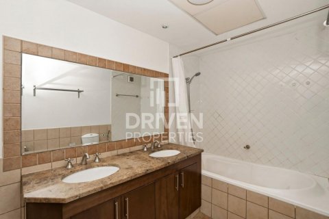 Apartament de închiriat în Dubai Festival City, Dubai, EAU 2 dormitoare, 161.56 mp.  №768452 - poză 13