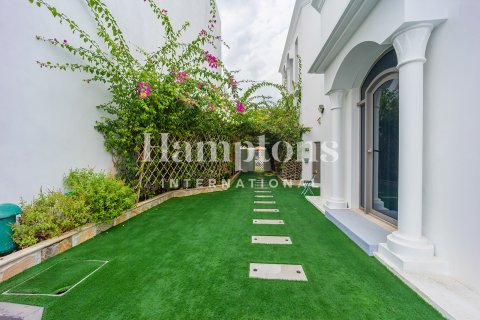 Villa til leje i Palm Jumeirah, Dubai, UAE 4 soveværelser, 684.50930400 kvm № 679692 - foto 22