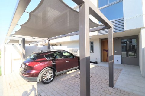 Városi lakóépület itt: Muwaileh Commercial, Sharjah, EAE, 3 hálószoba, 170.94 m², azonosító: 748844 - fénykép 2