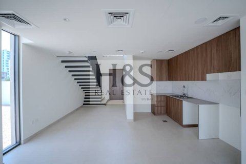 Üürile anda ridamaja asukohaga Town Square, Dubai, AÜE: 4 magamistoaga, 216 m² Nr 642293 - pilt 10