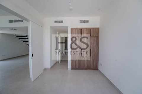 Üürile anda ridamaja asukohaga Town Square, Dubai, AÜE: 4 magamistoaga, 216 m² Nr 642293 - pilt 13