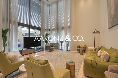 Villa til leie i Mohammed Bin Rashid City, Dubai, Emiratene 4 soverom, 559.1 kvm Nr. 640859 - Foto 3