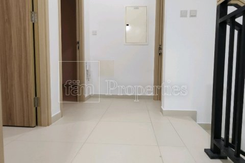 Villa in Dubai, UAE 3 bedrooms, 179 sq.m. № 668665 - photo 13