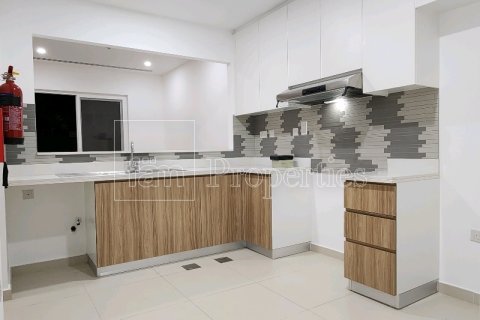 Villa in Dubai, UAE 3 bedrooms, 179 sq.m. № 668665 - photo 23