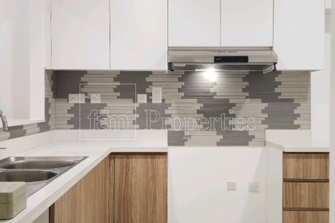 Villa in Dubai, UAE 3 bedrooms, 179 sq.m. № 668665 - photo 11