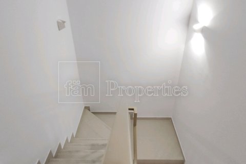 Villa in Dubai, UAE 3 bedrooms, 179 sq.m. № 668665 - photo 6