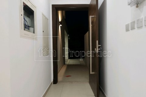 Villa in Dubai, UAE 3 bedrooms, 179 sq.m. № 668665 - photo 25