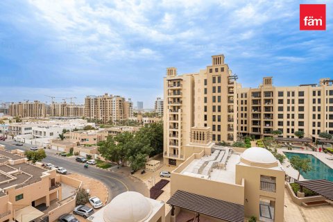 Appartement à louer à Umm Suqeim, Dubai, EAU 2 chambres, 125.6 m2 № 721163 - photo 1