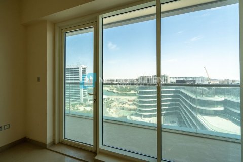 Appartement te huur in Al Raha Beach, Abu Dhabi, VAE 2 slaapkamers, 194.5 vr.m., nr 651901 - foto 6