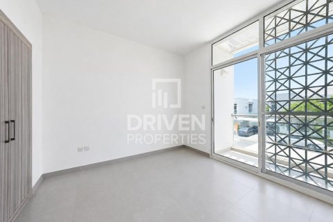 Rekkehus til leie i Mudon, Dubai, Emiratene 3 soverom, 187.66 kvm Nr. 746595 - Foto 10