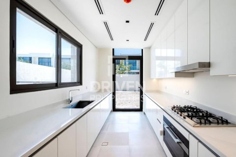 וילה להשכרה ב Mohammed Bin Rashid City, Dubai, איחוד האמירויות  5 חדרי שינה, 634.81 מ"ר, מספר 746597 - תמונה 17
