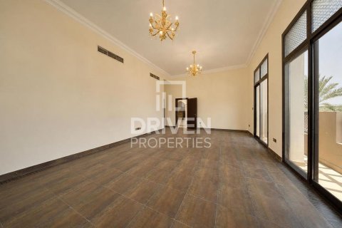 Villa itt: Al Khawaneej, Dubai, EAE, 5 hálószoba, 557.42 m², azonosító: 746598 - fénykép 15