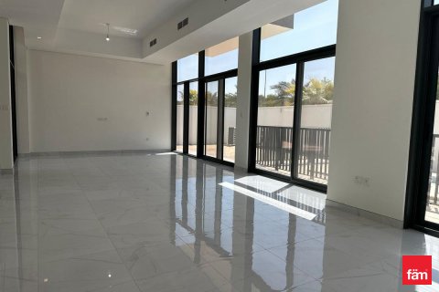 Villa sa Al Furjan, Dubai, UAE 4 silid-tulugan, 375.5 sq.m. № 668745 - larawan 7