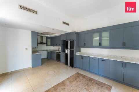 Townhouse til salg i Dubai, UAE 4 soveværelser, 297.5 kvm № 708416 - foto 14