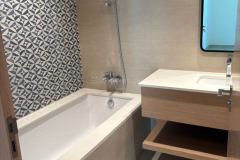 Lägenhet till försäljning i Mina Rashid, Dubai, UAE 2 sovrum, 108 kvm Nr. 706369 - fotografi 13