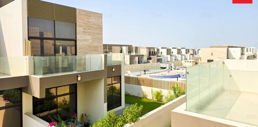 ویلا در Dubai ، امارات متحده عربی 3 خوابه ، 187.2 متر مربع.  شماره 652171